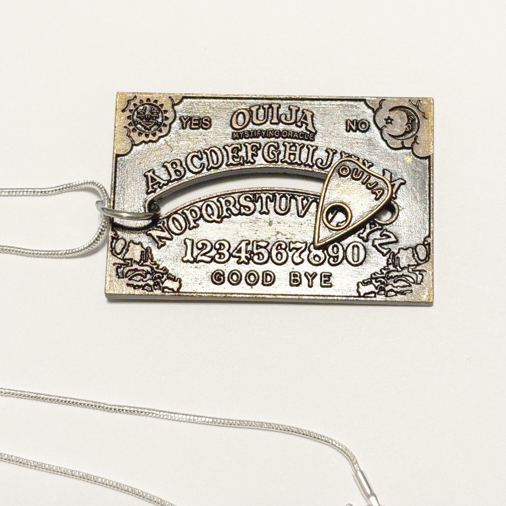 Movable Planchette Ouija Board 24″ Silver Alloy Snake Chain Design.
