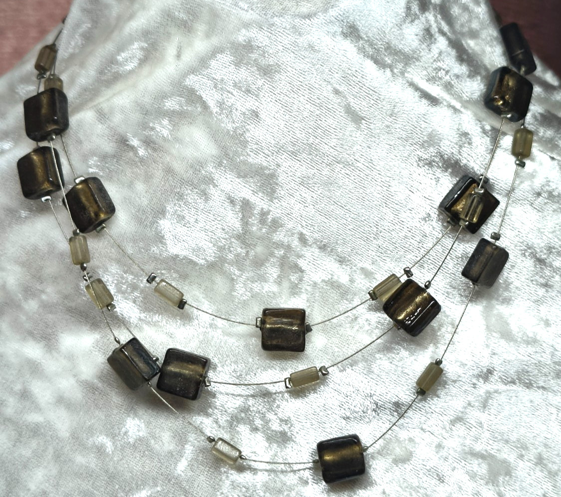 Avon Triple Strand Floating Bead Necklace Grey Glass Wire Collar 40-46cm