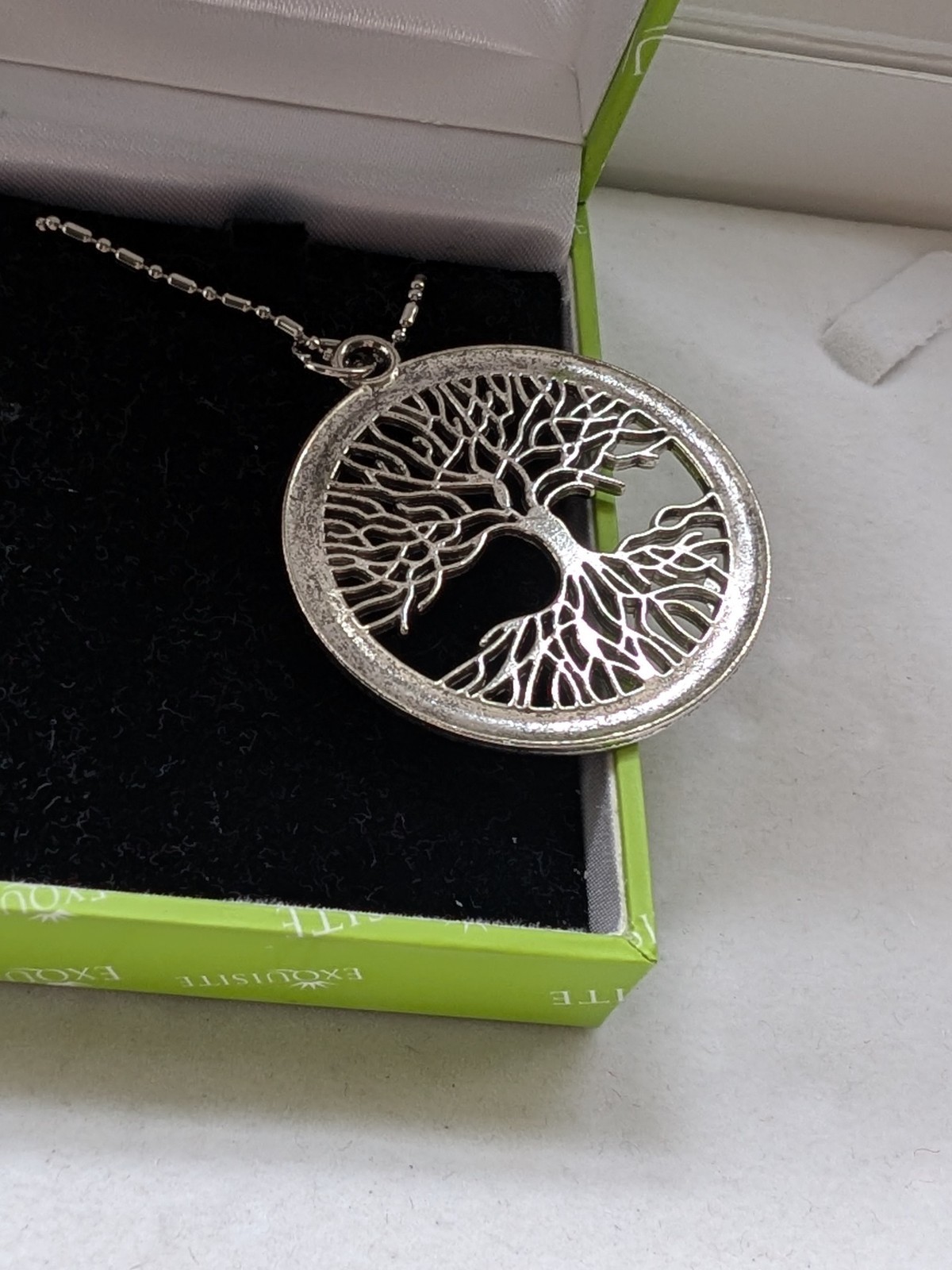 Tree of Life Pendant Diameter 40mm on Silver Tone Chain 16″ Brand NEW 13g in BOX