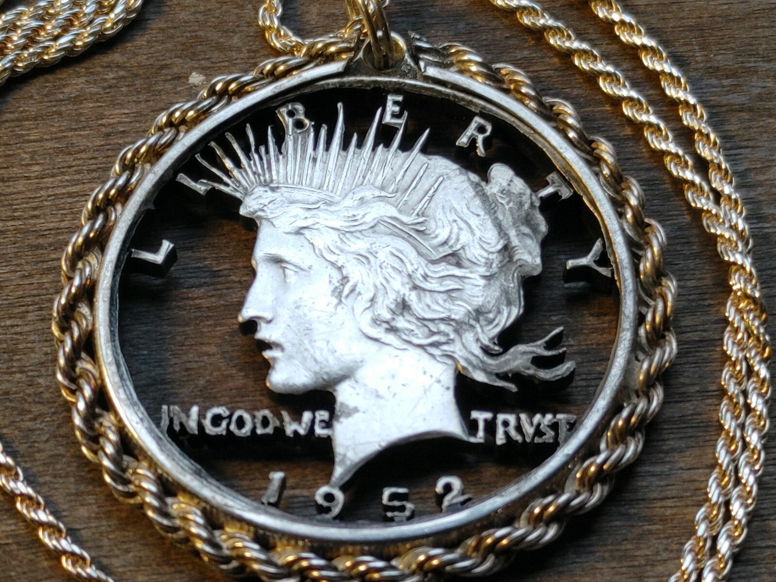 Gem lovely 1952 Mint Peace Liberty SILVER DOLLAR Pendant 24″ 925 Sterling Chain