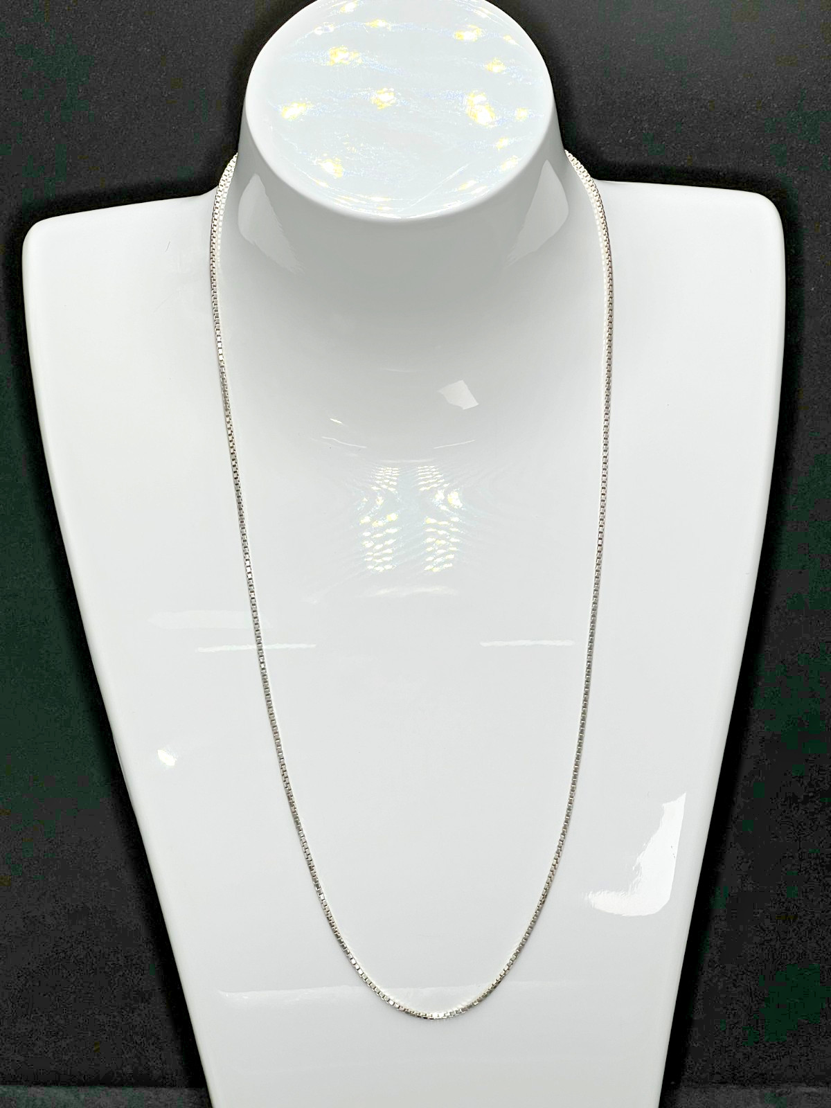 Sterling Silver Venetian Box Chain Necklace – 46cm – 3.25g – Stamped 925