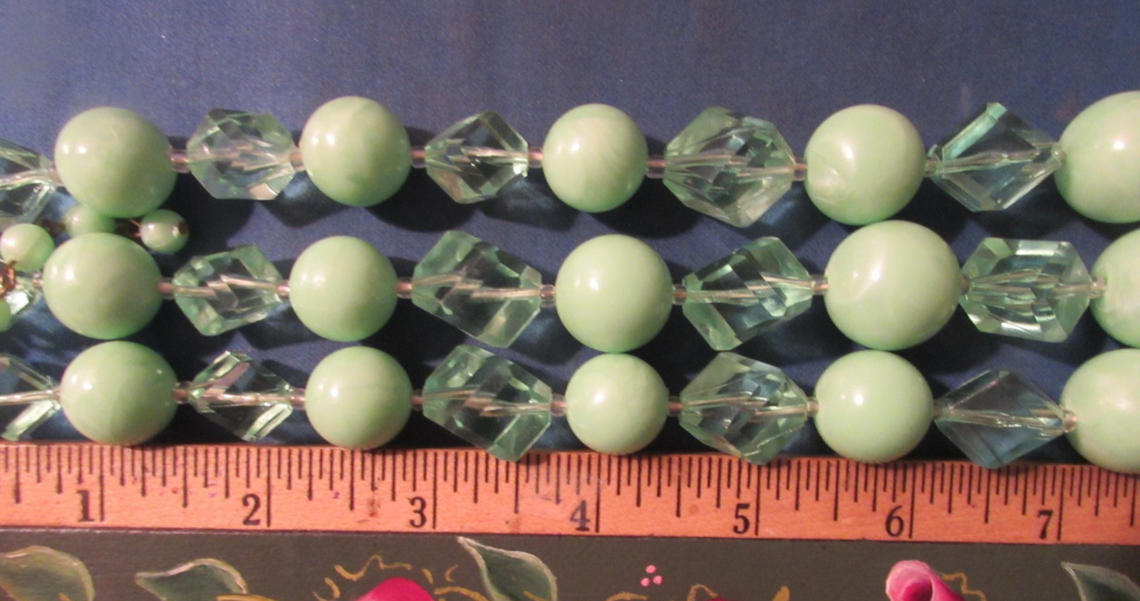VINTAGE WEST GERMANY TRIPPLE STAND GREEN BEADED LUCITE NECKLACE 19”