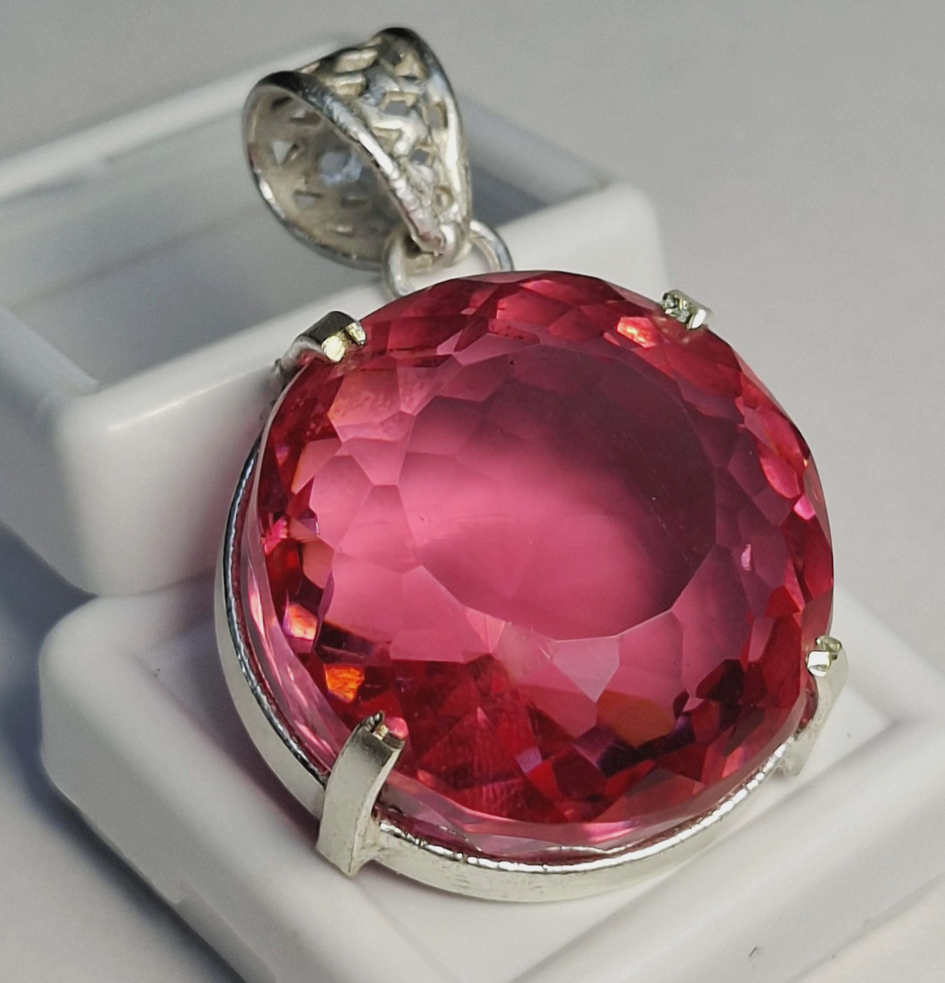 Flawless Pink Topaz Round Cut 87.90 Ct Lab-Created Gemstone EGL Certified SB918