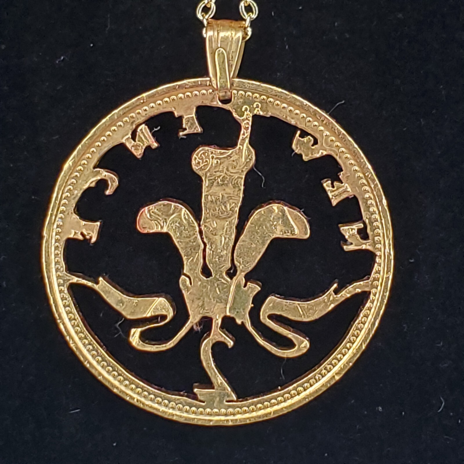 United Kingdom UK 2 New Pence Hand Cut Coin Pendant Gold Plated Necklace