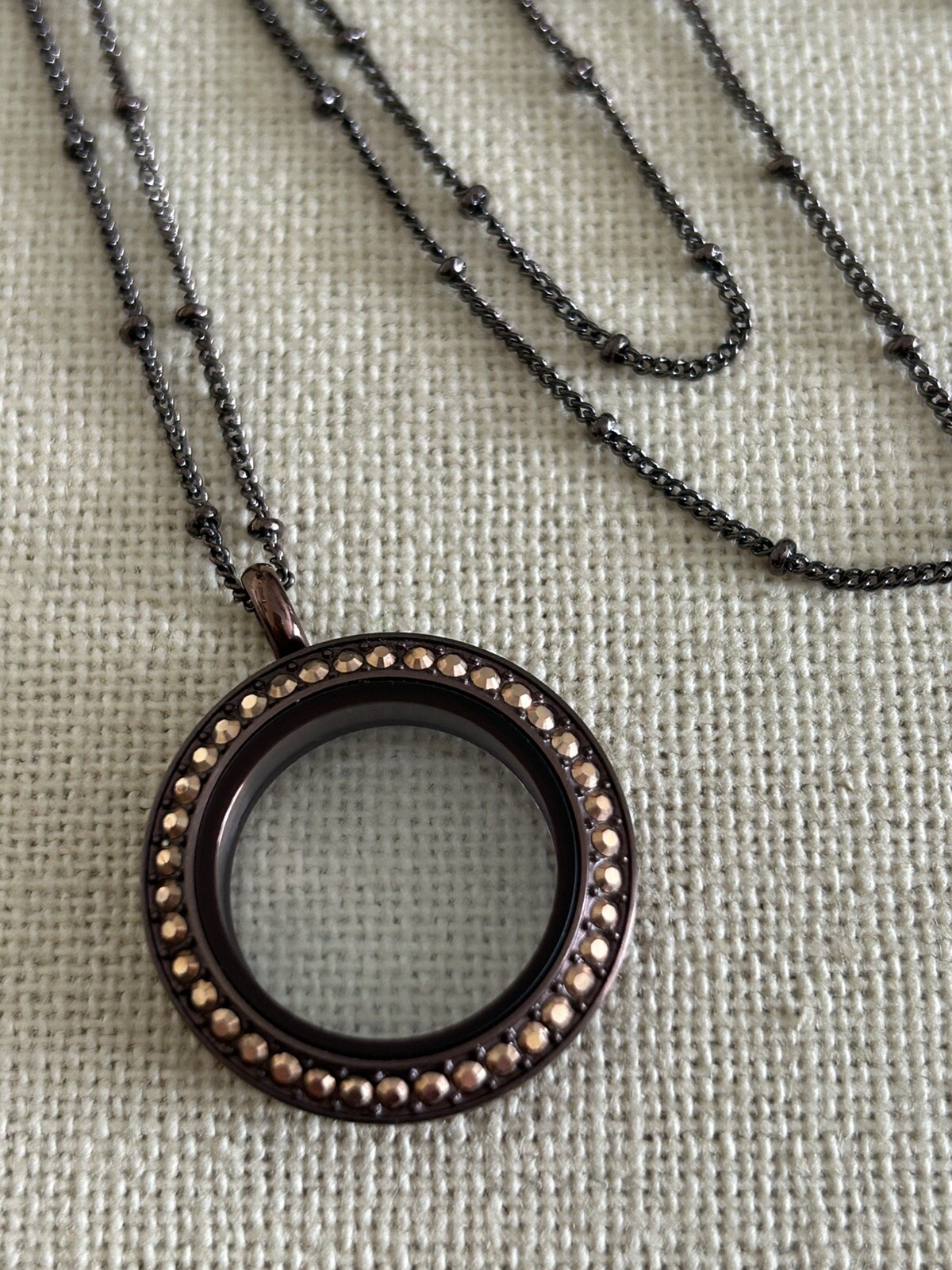 Origami Owl Medium Chocolate w/Metallic Crystals Twist Locket & Chain Set “New”