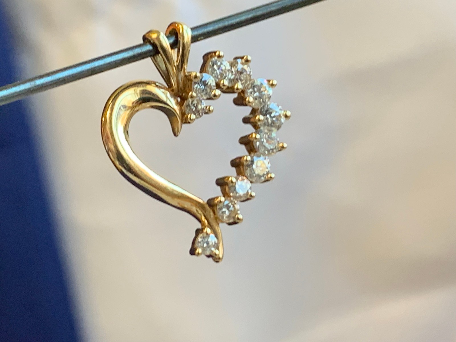 10K Yellow Gold Heart Pendant 1.87g Fine Jewelry Cubic Zirconia Charm *READ*