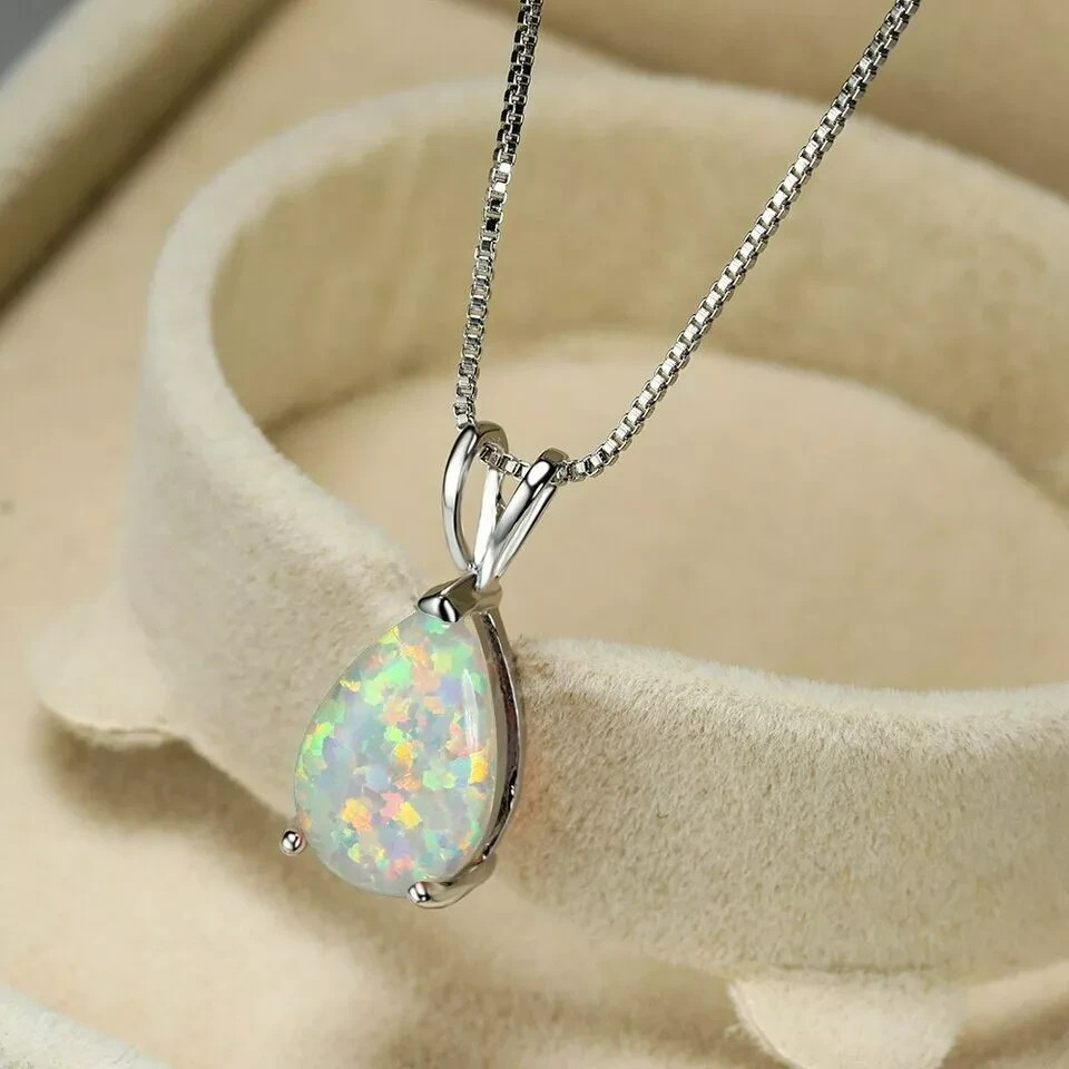 Natural Fire Opal Crystal Pendant Healing Aura Gemstone Women Chain Necklace