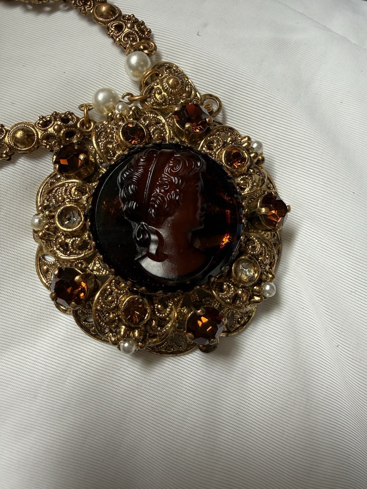 Vintage Unsigned West Germany Filigree Cameo Necklace Root Beer Glass Ornate