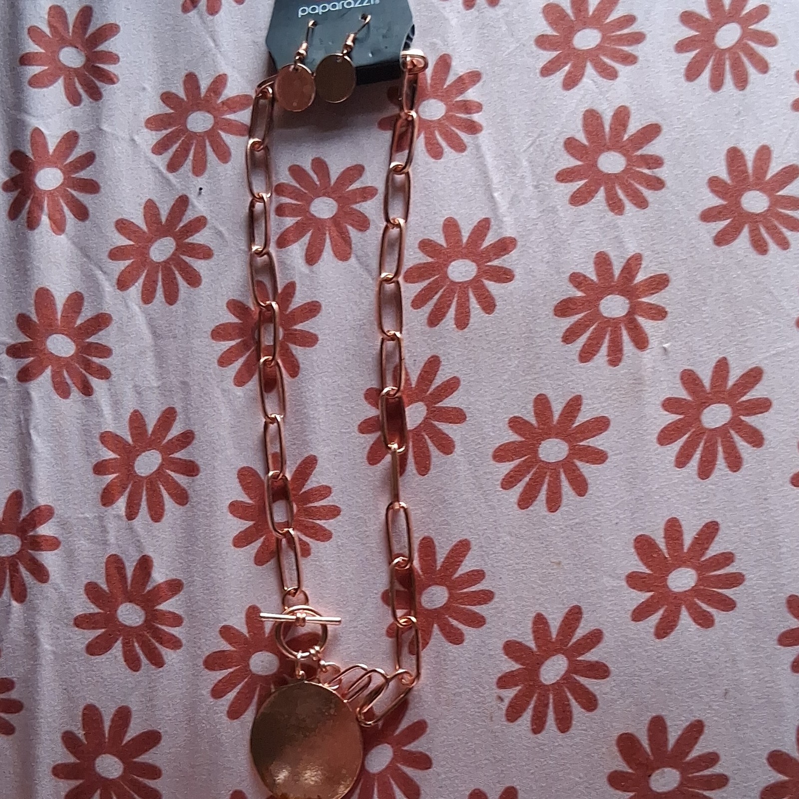 Paparazzi Rose Gold Tone Bar Link Chain Necklace, Round Charm Pendant, Toggle