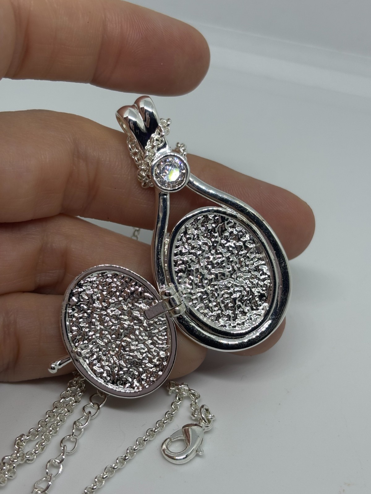 Silverplated H2O Just Add Water Mako Mermaids Necklace Pendant Locket Charm 16″