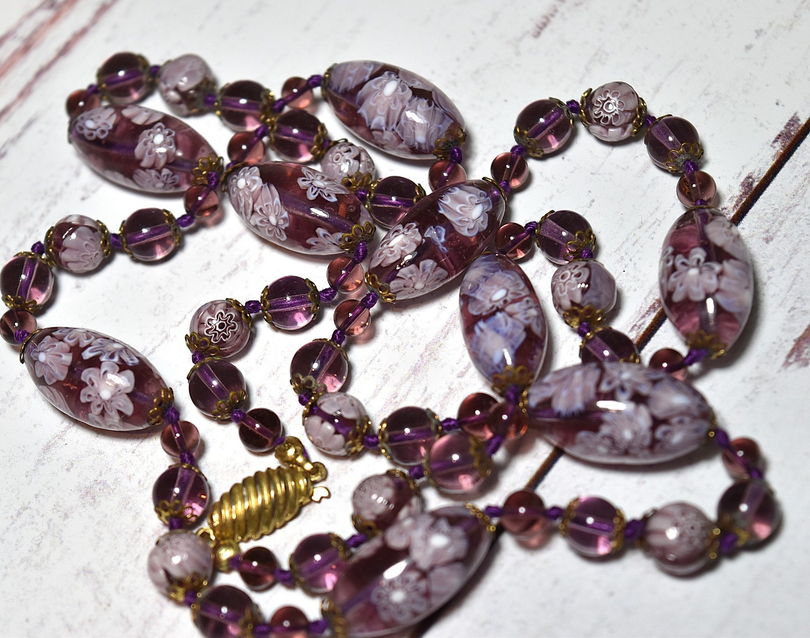 Vtg Venetian Murano Lavender Millefiori Glass Beaded Hand Knotted Necklace
