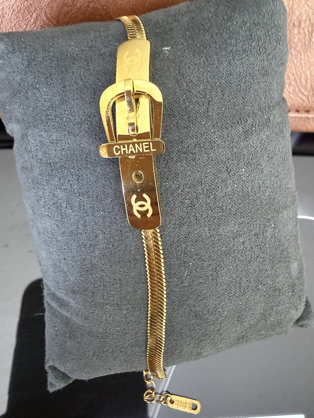 Signed Gold Tone Herringbone Chain Choker Necklace Lobster Adjustable