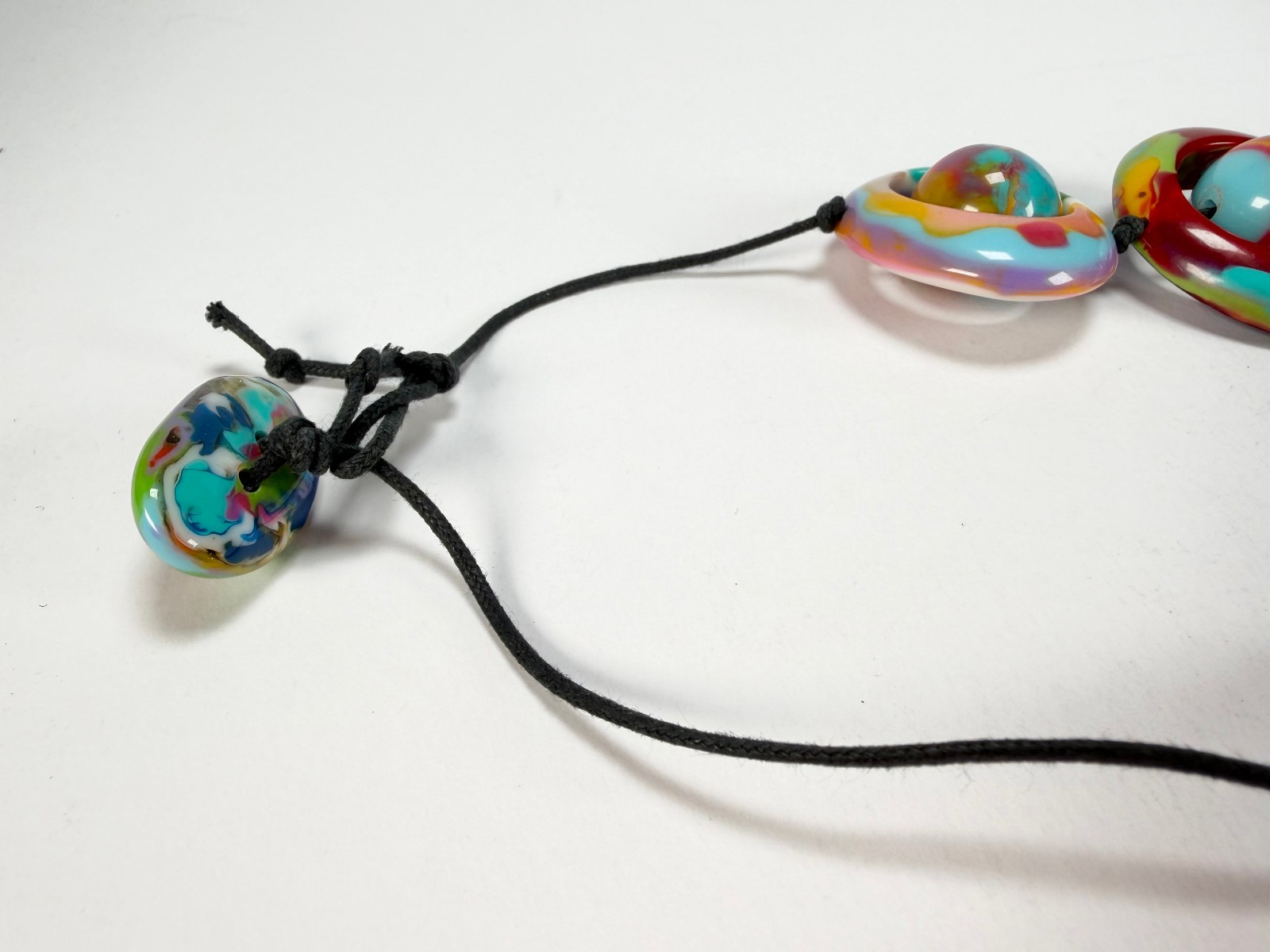 Jackie Brazil “Saturn” Kandinsky Disc & Ball On String Short 50cm Necklace