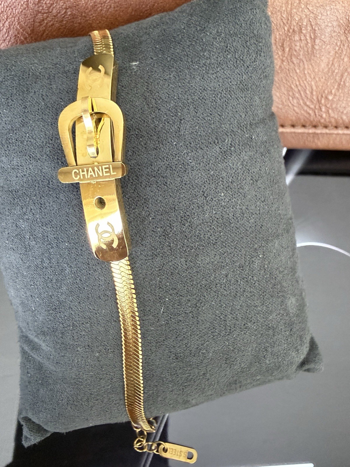 Signed Gold Tone Herringbone Chain Choker Necklace Lobster Adjustable