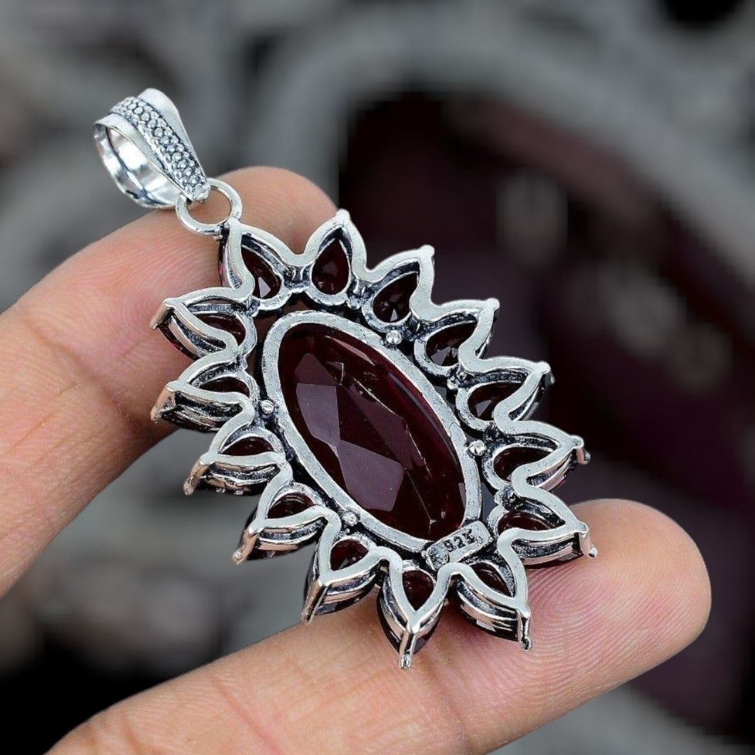 Garnet Gemstone Handmade 925 Silver Jewelry Pendent
