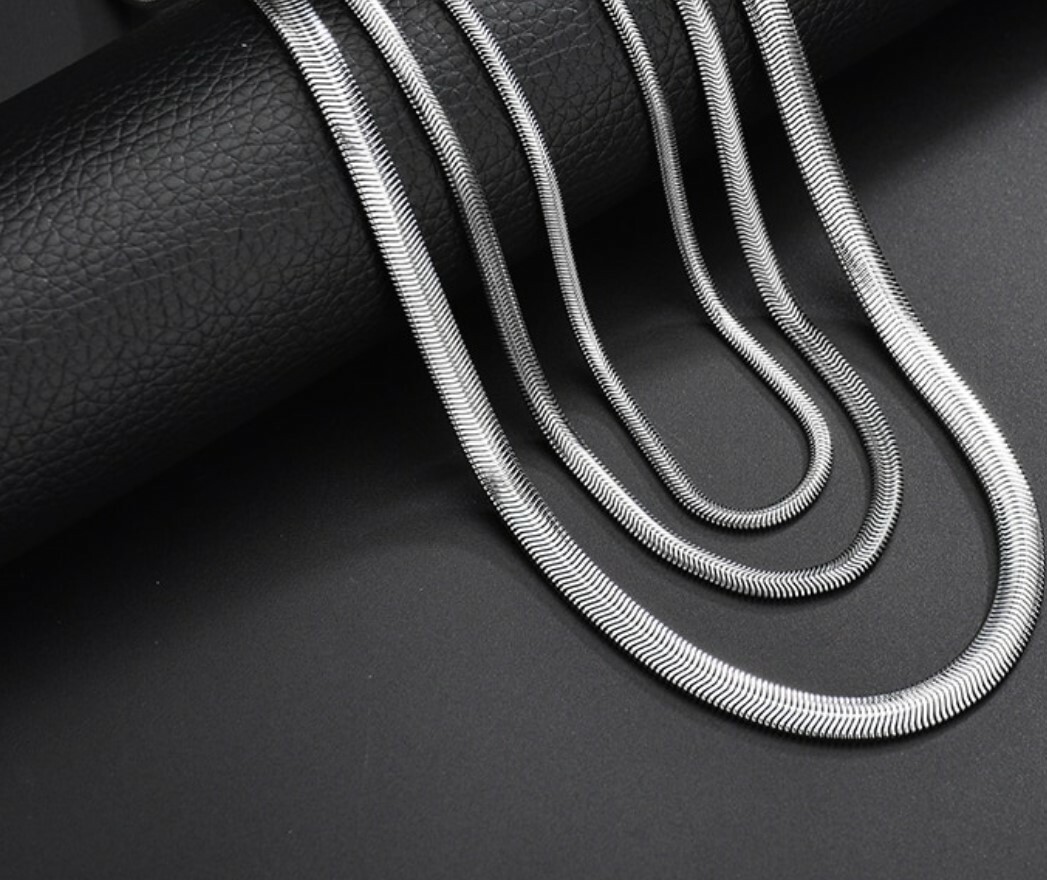 Stainless Steel 60 cm ( 23.6 in) 2.2mm Flat Snake Blade Chain with lobster clasp