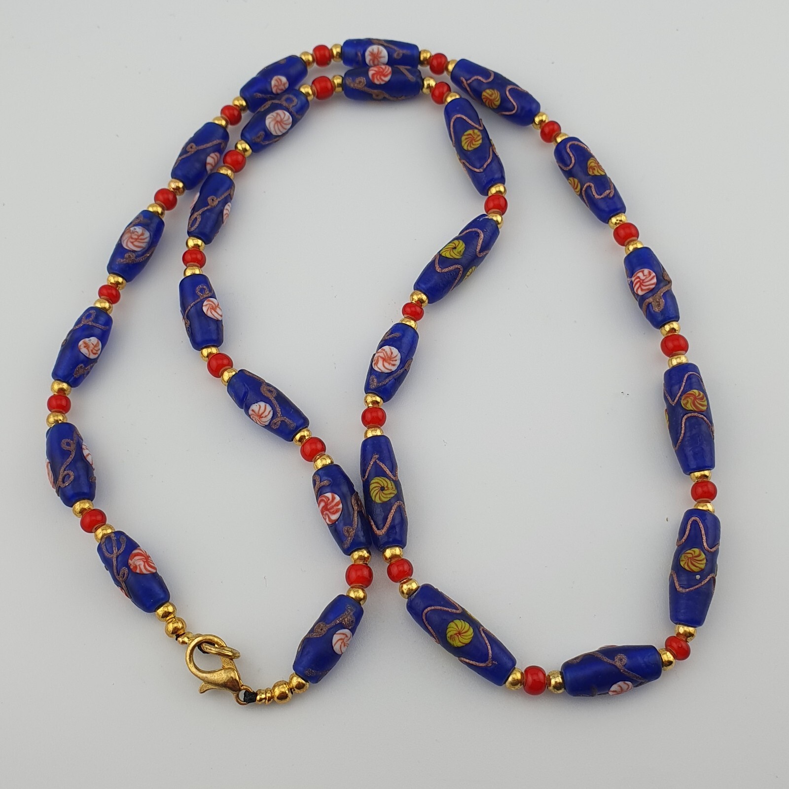 Amazing Vintage Venetian Style Floral Glass With WhiteHeart Glass Beaded Necklac