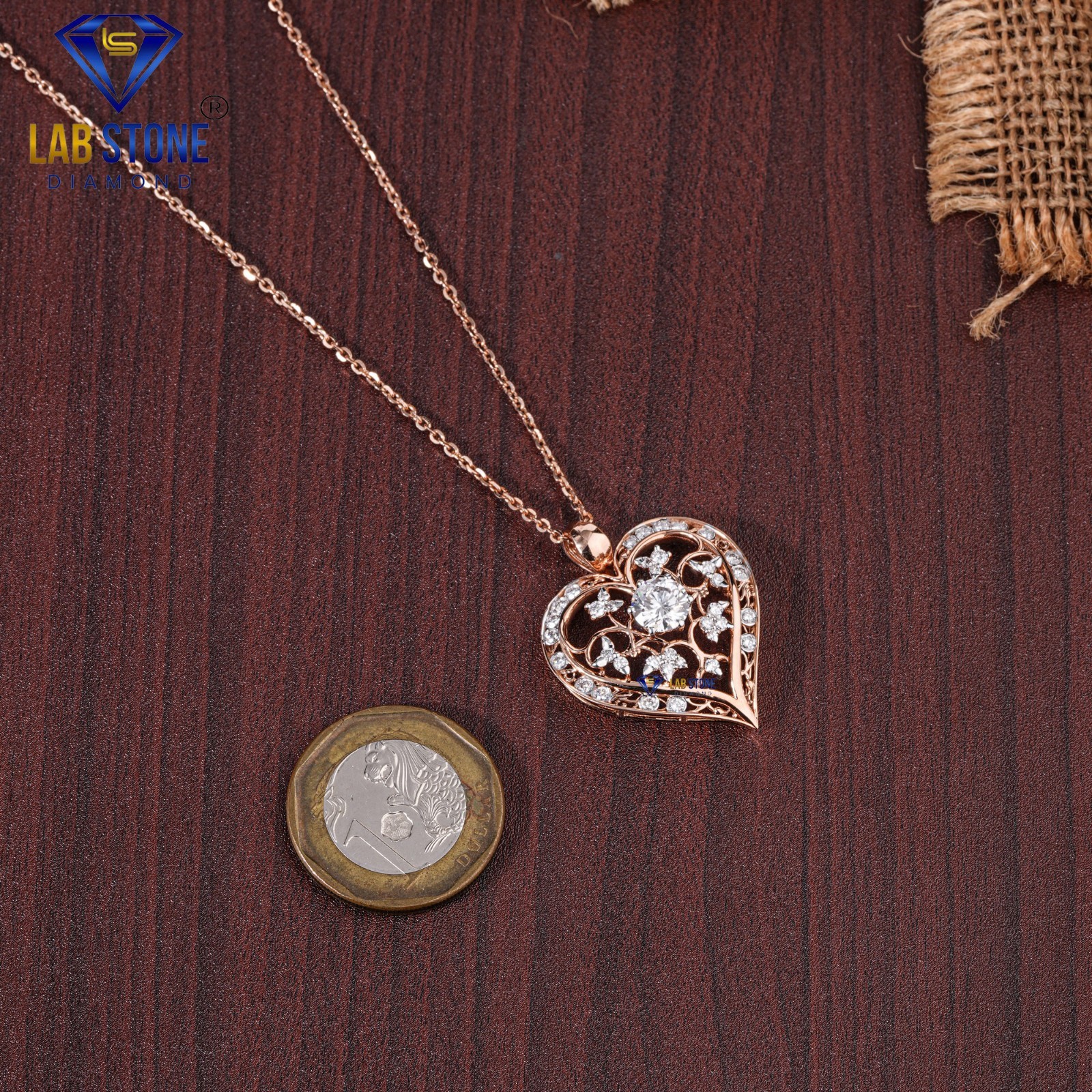 Women’s Round shape Moissaniet Diamond Pendant in 925 silver 1.65ct TDW