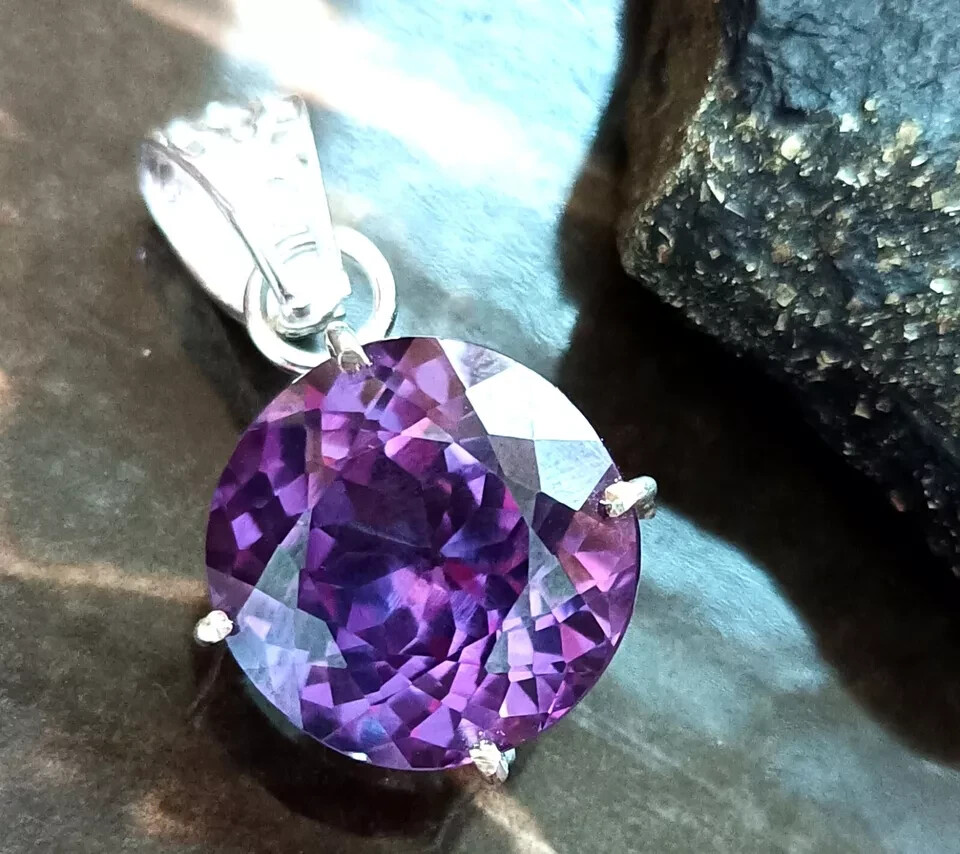 AAA+ Hand-Made Pendant Natural Alexandrite Bi-Color Gems In Solid Silver 42.05Ct