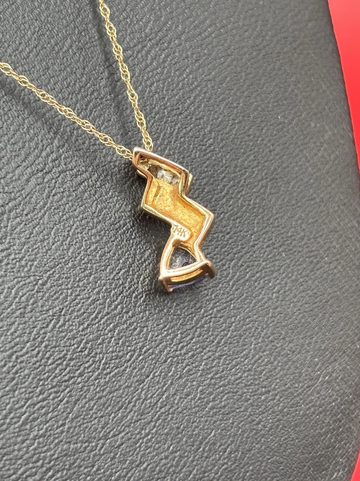 14k Yellow Gold Necklace Diamond and Tanzanite Pendant