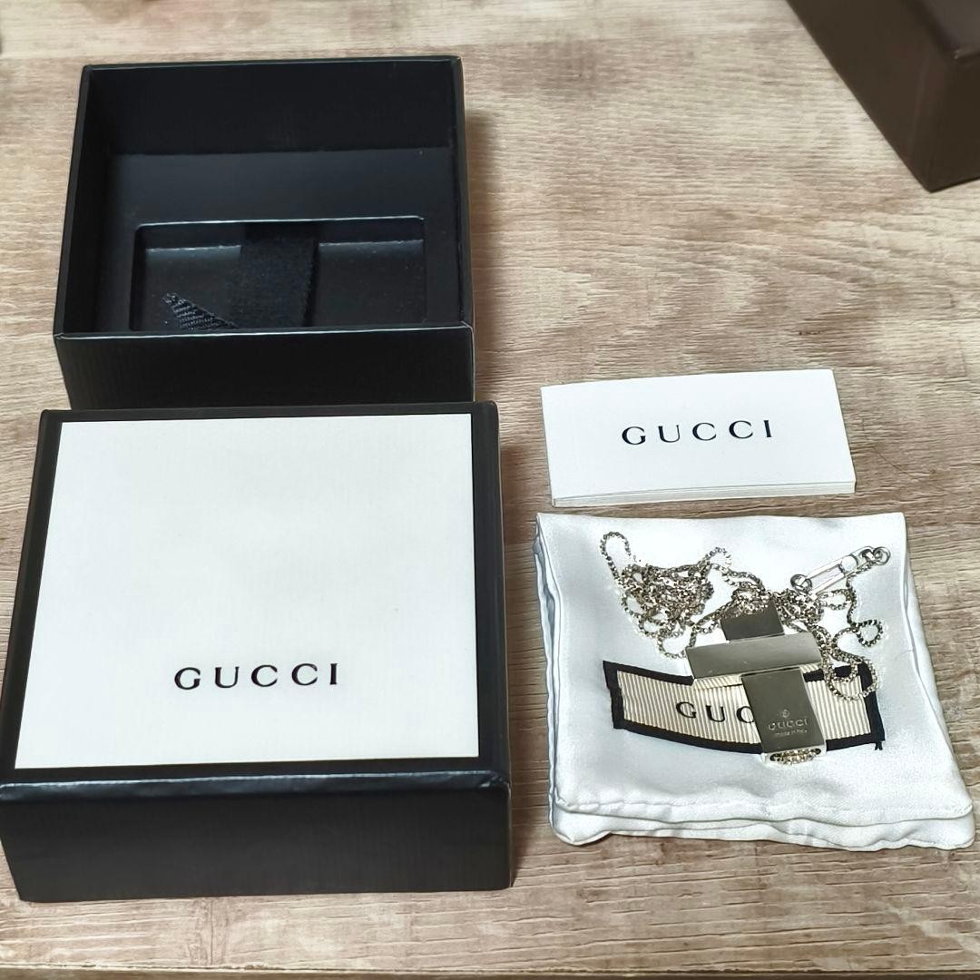Excellent GUCCI Necklace With 3 Plates