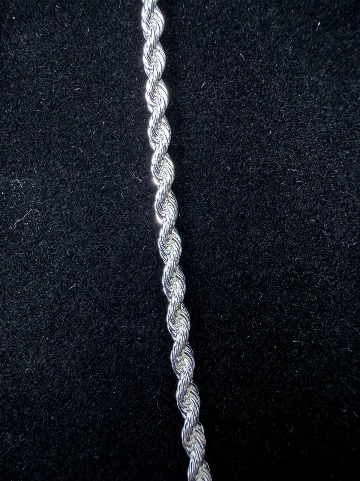 925 Stamped Silver Filled 22in 3MM Rope Chain. Dainty and Beautiful. Brand New
