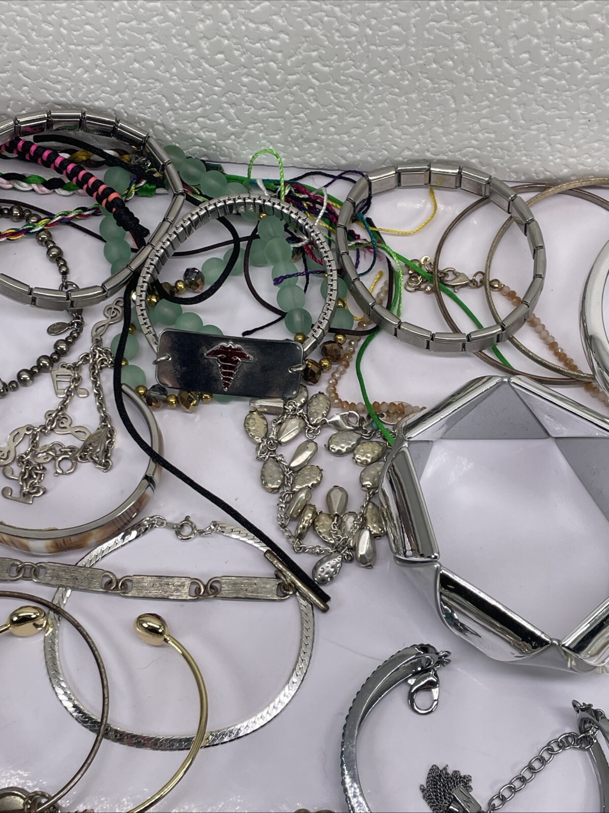 Vintage Lot of 50+ Assorted Bracelets Various Colors, Styles, Materials Women’s
