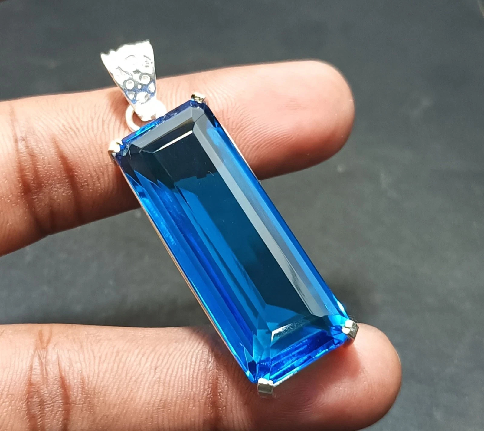 74.10 Ct Certified Natural Blue Topaz 925 Solid Silver Pendant Loose Gemstone