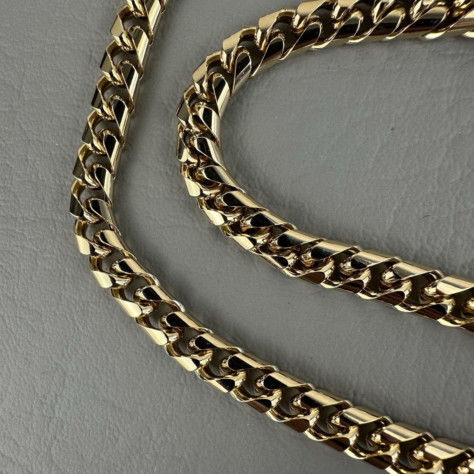 Vintage Necklace Gold Tone Flat Curb Chain Unisex Heavy 24″ 77g