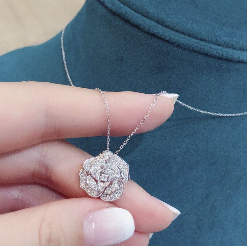 14K White Gold Plated FLOWER NECKLACE Cubic Zircon PENDANT w Chain Gift Box PE24