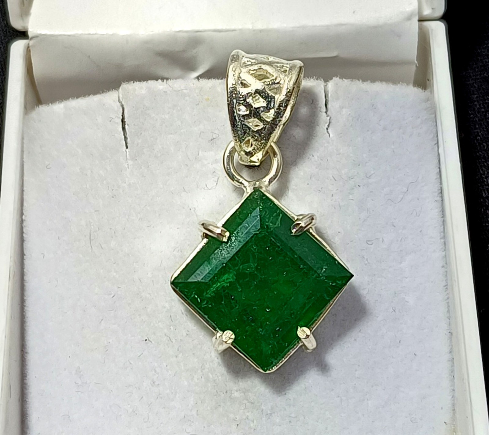 Certified 30.90 Ct Natural Emerald 925 Solid Silver Fancy Cut Pendant Gemstone