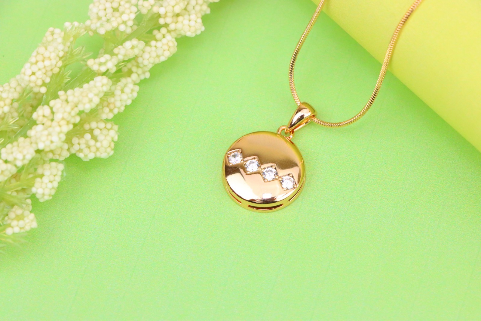 with Zigzag White Crystal Accent Design, XPPT1255 Round Rose Gold Pendant