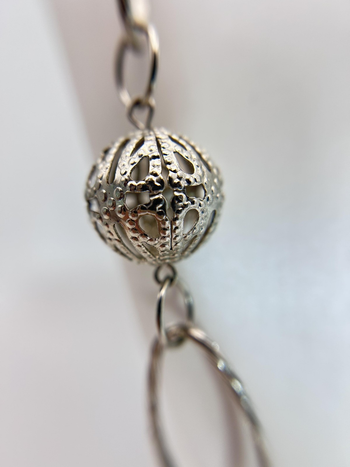 Necklace Silver Tone Filigree Ball Bead Oval Link Chain Statement Beaded
