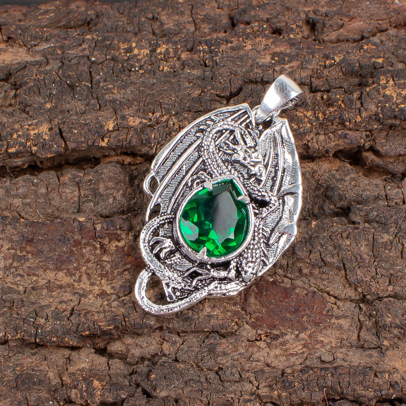 Pear Green Emerald Gemstone Luxury Vintage Pendant Jewelry 925 Sterling Silver