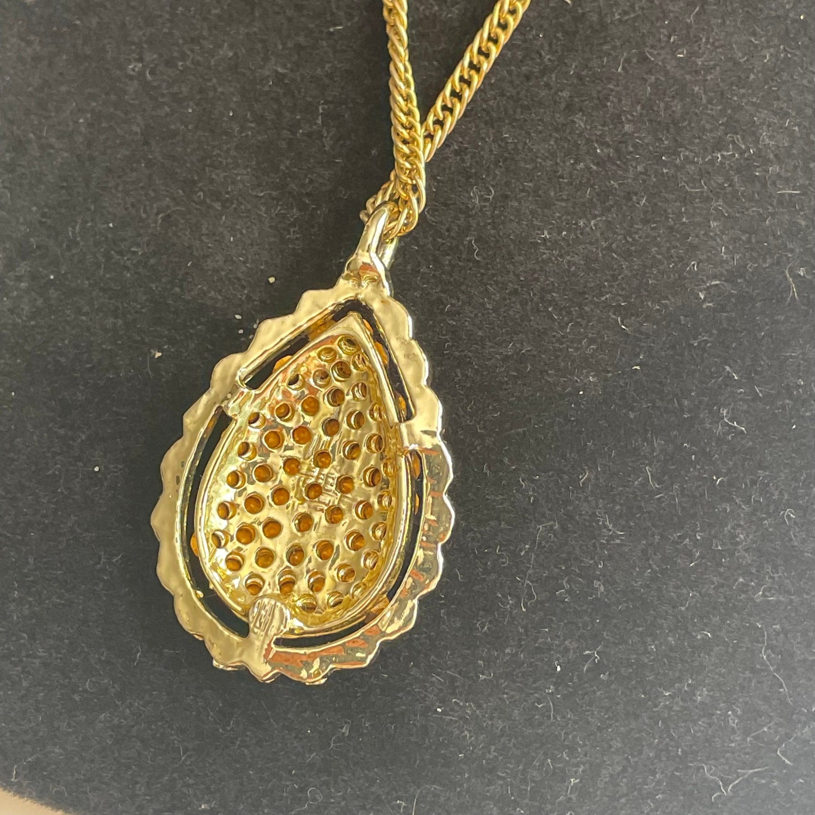Vintage Gold Tone Aurora Borealis Rhinestone Teardrop Pendant Necklace 26 Inch
