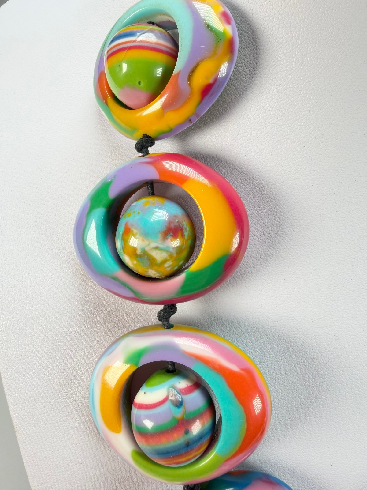Jackie Brazil “Saturn” Kandinsky Disc & Ball On String Short 50cm Necklace