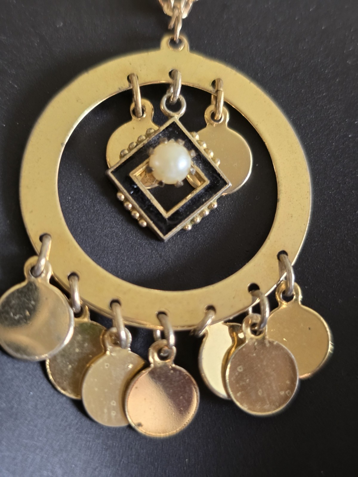 Necklace Excellent Condition 15 Inch Gold Tone