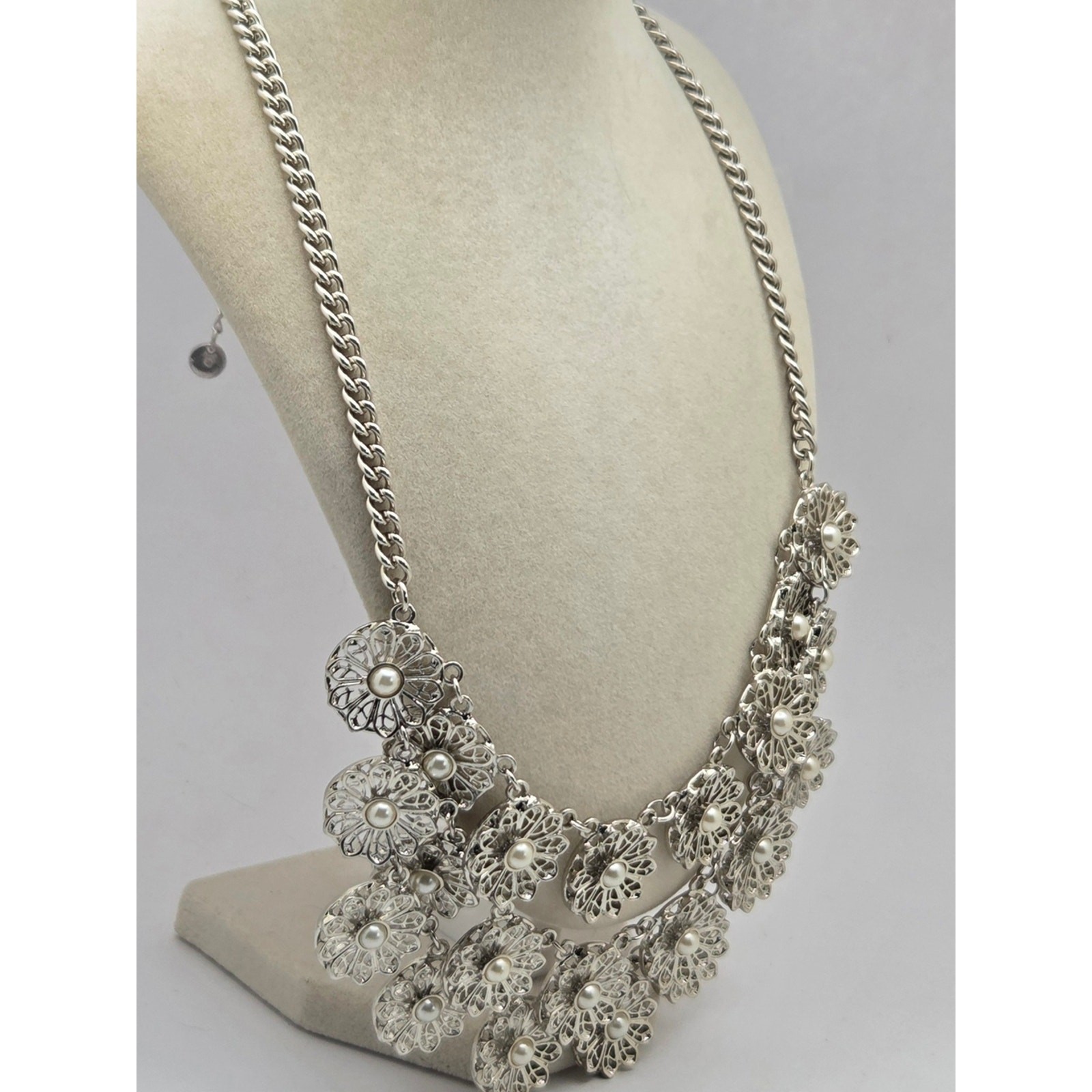 Vintage Inspired Silver Filigree Flower Faux Pearl Bib Statement Necklace 22″
