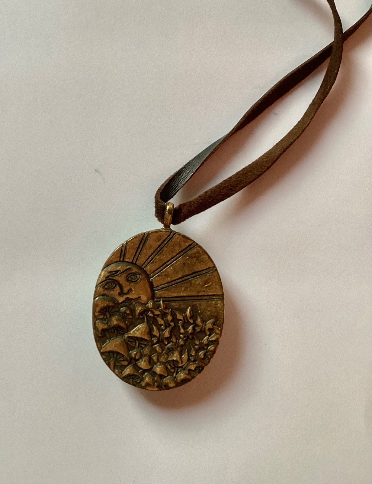 Guess Brand Reversible Pendant Necklace Boho Hippie Mushrooms and Sun