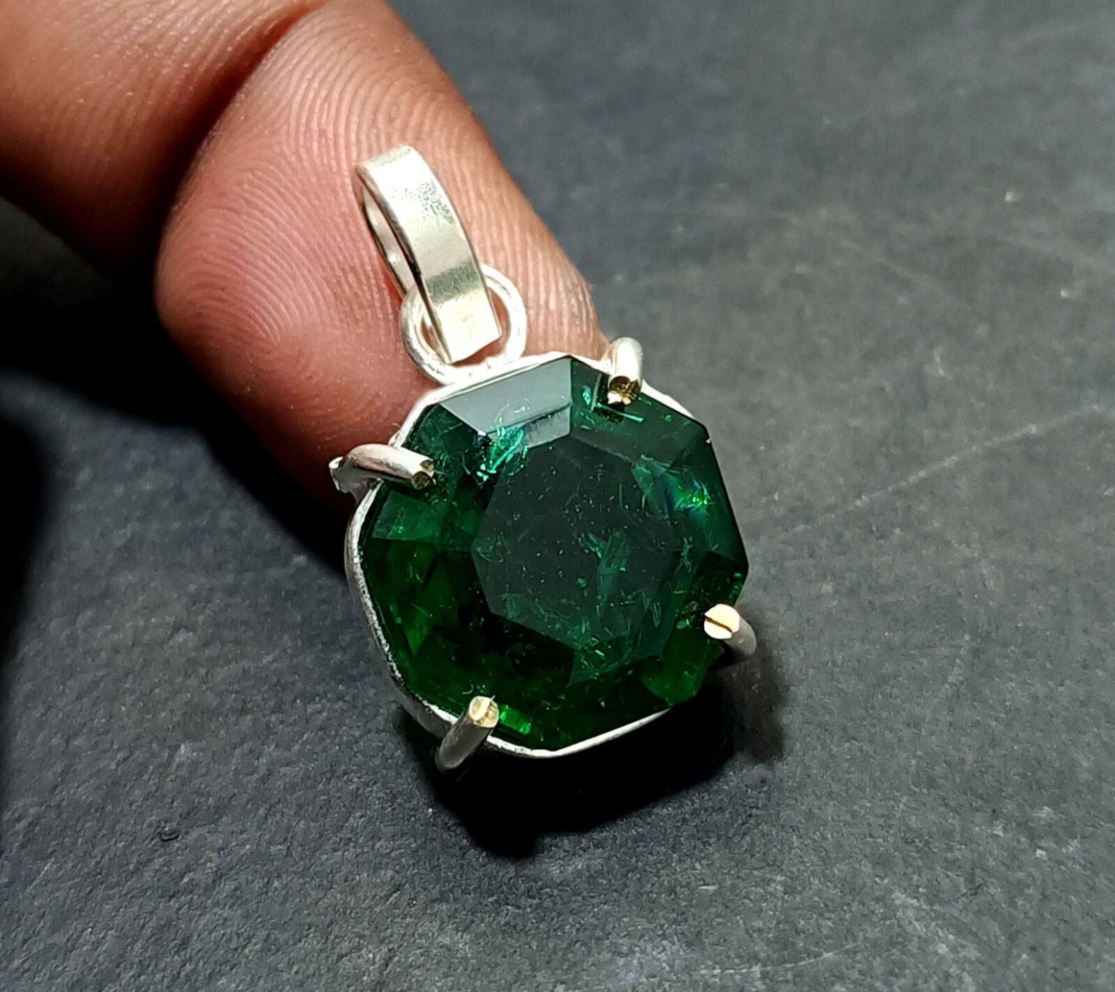 Certified 22.60 ct Natural Emerald 925 Solid Silver Asscher Cut Pendant Gemstone