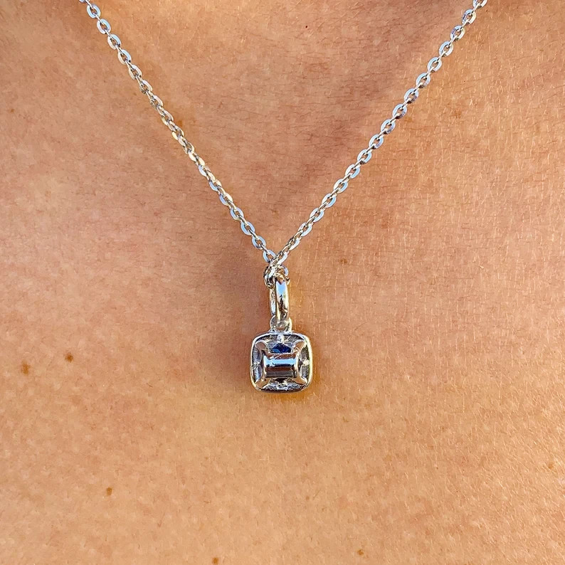 2Ct Women Round Cut Pendant Necklace Simulated Diamond In 14k White Gold Plated