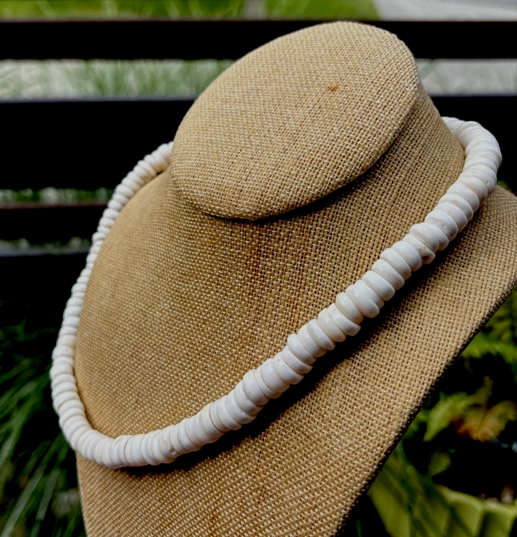 Vintage 19.25 Inch Hawaiian Puka Shell Necklace Large 20mm Shells 73.5 Gr