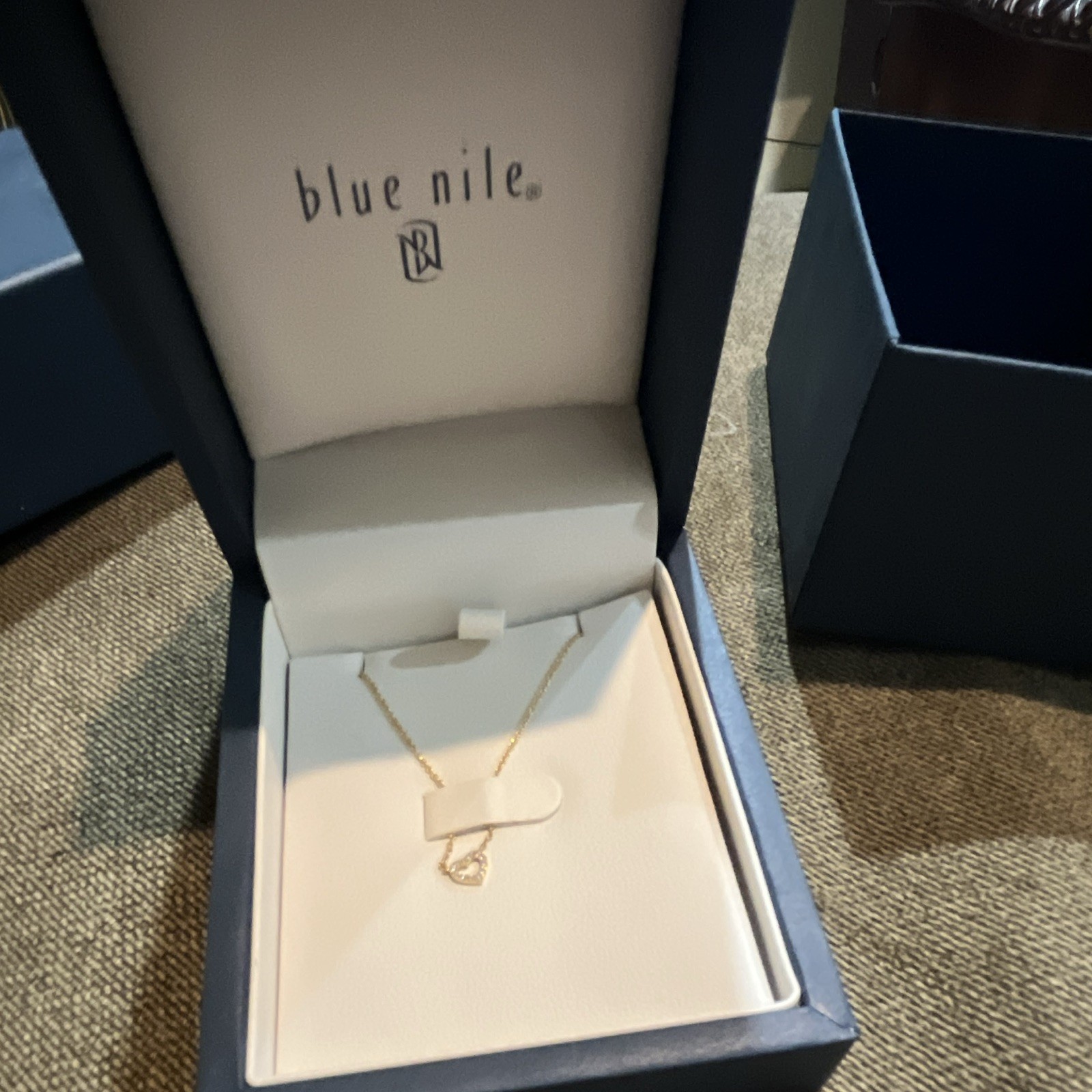 Blue Nile Yellow Gold Heart Charm Pendant Necklace Cable Chain Small Daimonds