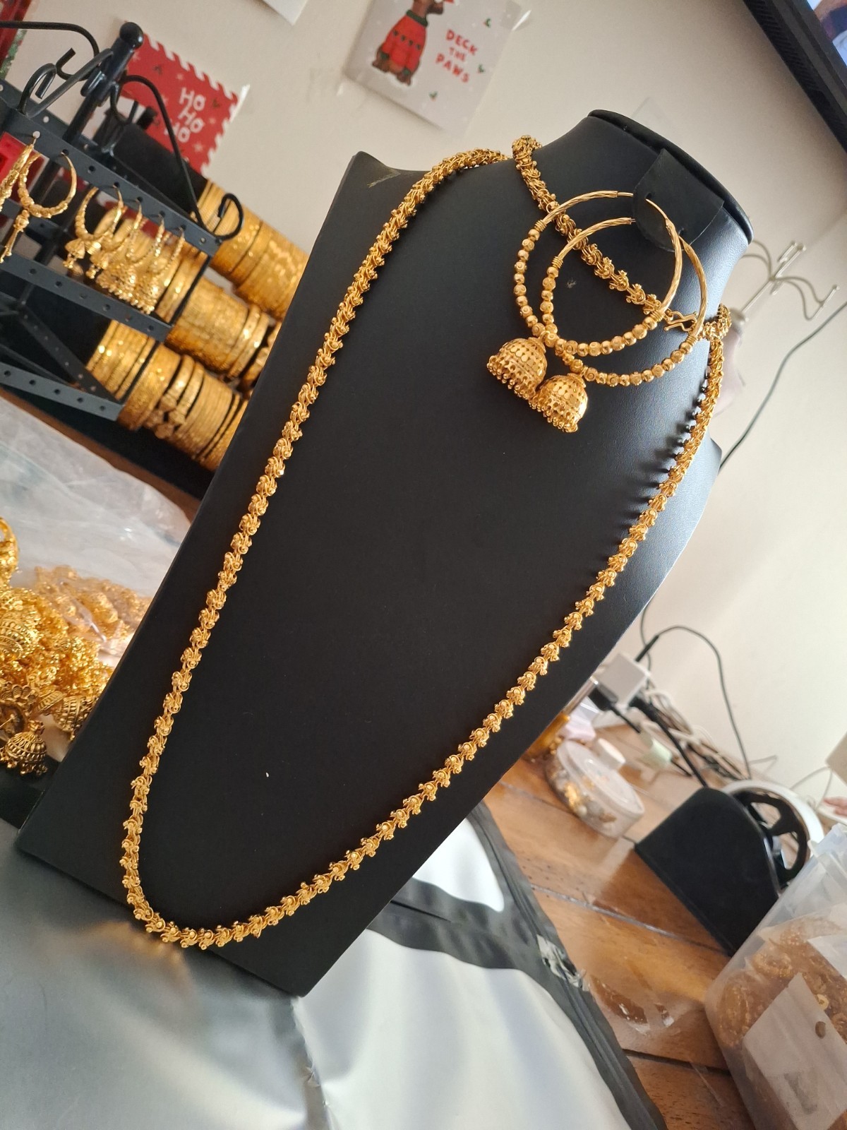 Gold polished high quality daily use hoop with 100cm large necklace malla design