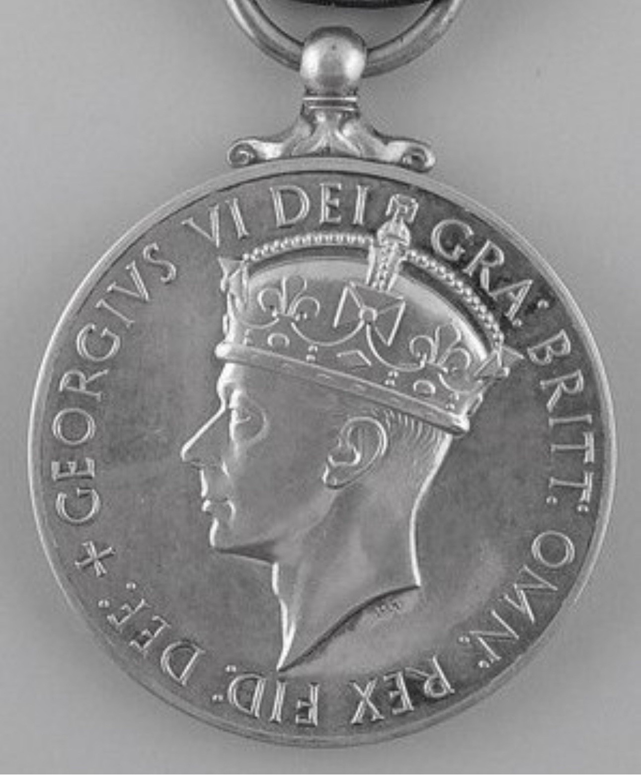 2 Britain War Medal King George VI Medal Award World War 2 1936-1945 Beautiful