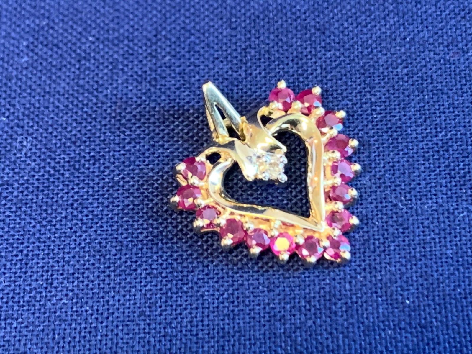 10K Yellow Gold Heart Pendant 1.63g Fine Jewelry Clear & Ruby Color Charm *READ*