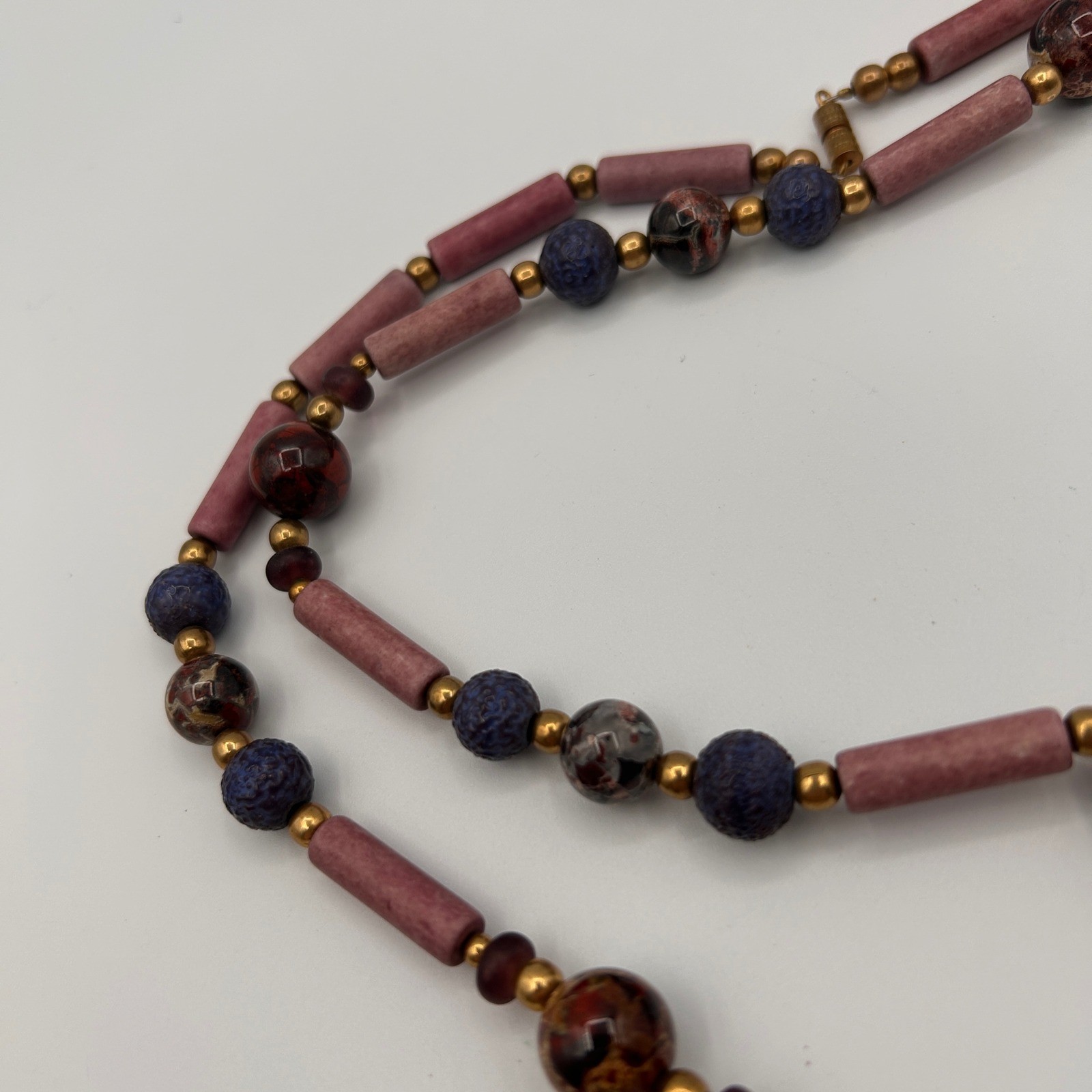 Boho Beaded Necklace Mauve Jasper Lava Rock Gold Tone Barrel Clasp 28″