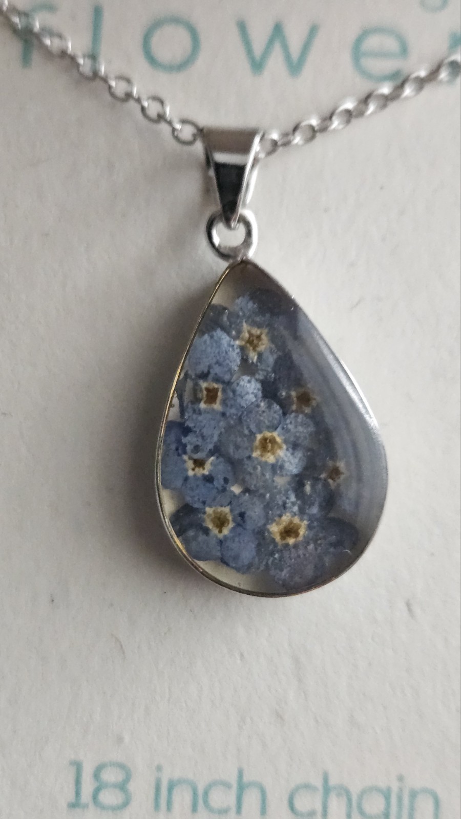 Everlasting Flowers Artisan Crafted Violet-Blue Preserved Flower Necklace