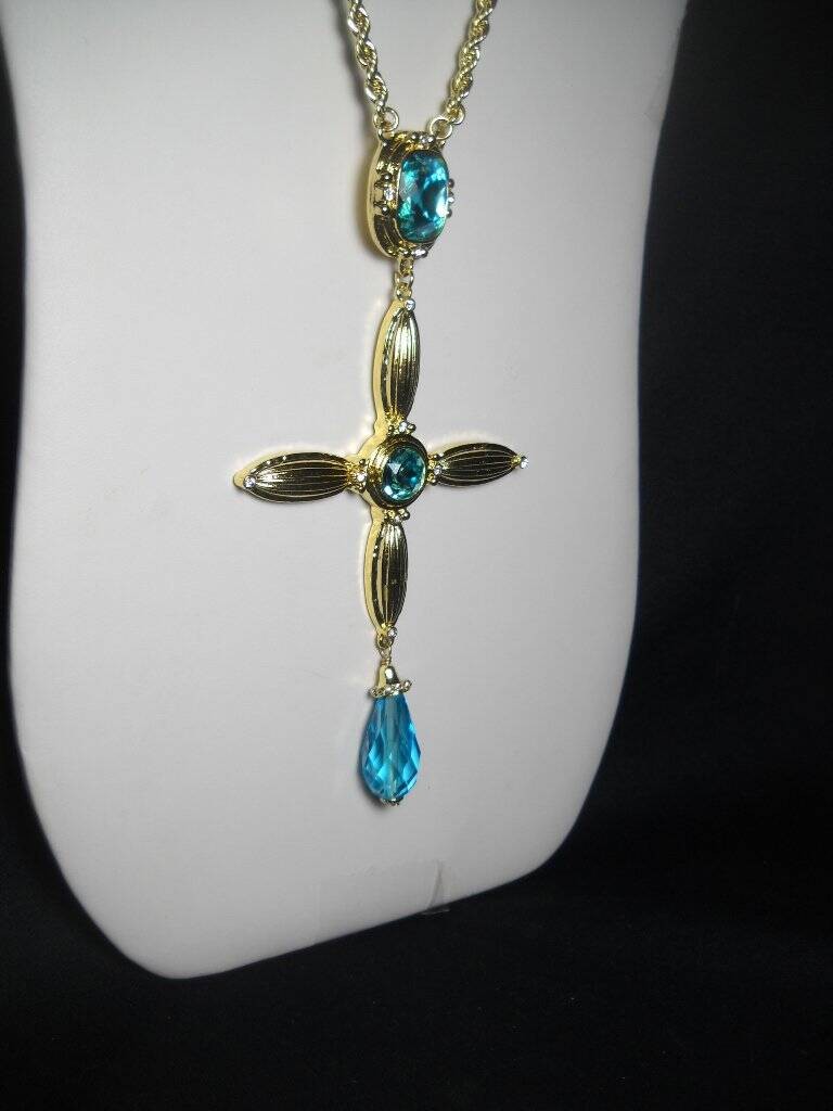 Heidi Daus Treasure of Antiquity Statement Cross Necklace Excellent Original Box