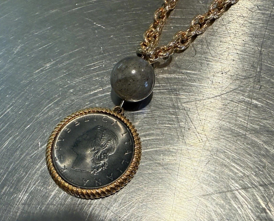 Bellezza Bronze 20 Lira Coin 1980 Bronze Rolo & Rosary Link Necklace – New
